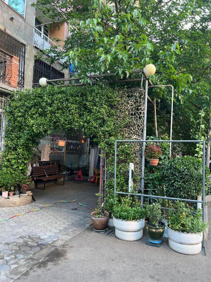 3 Room Flat In Tbilisi Exterior photo